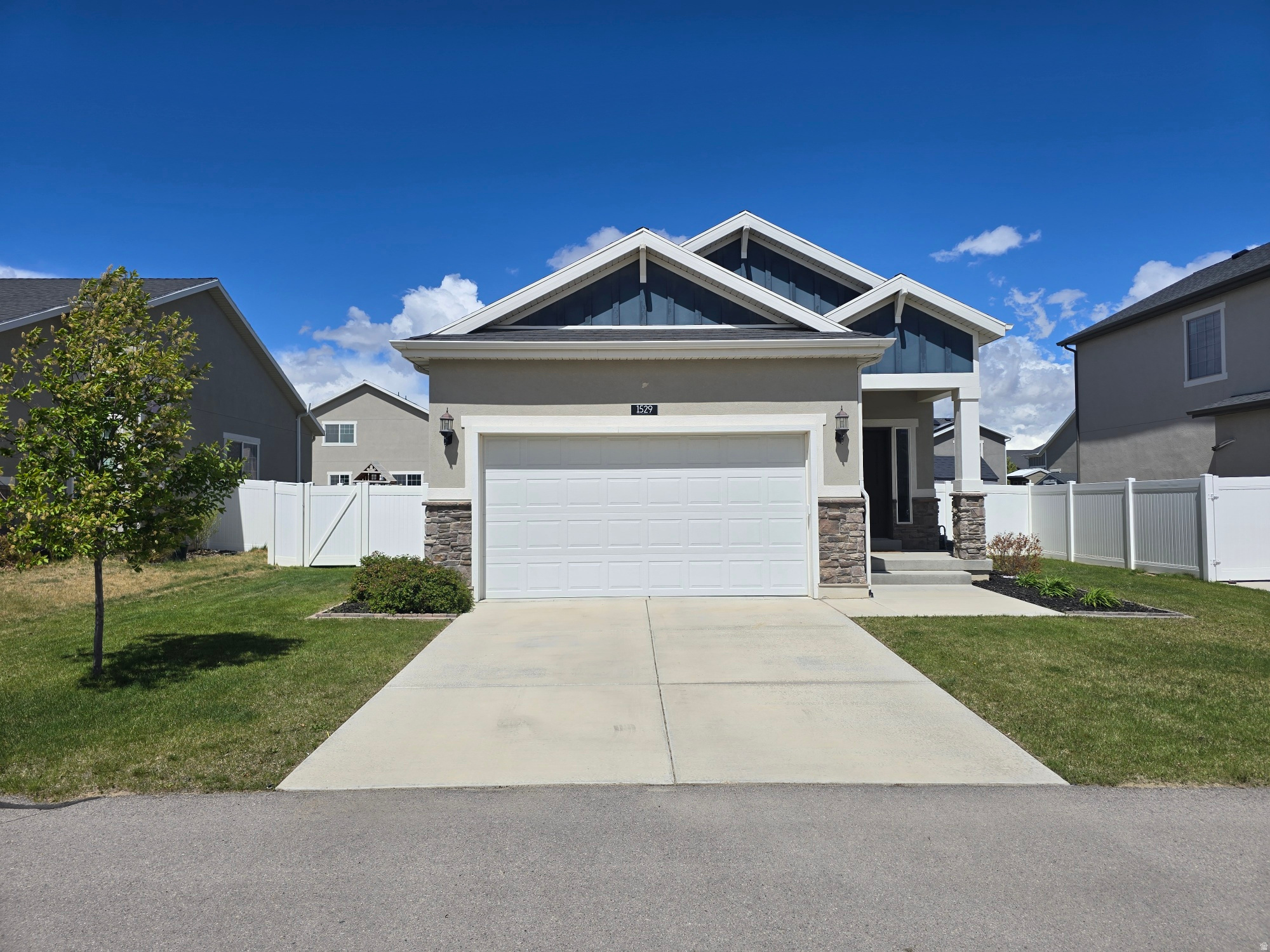 OVERLAND - Residential