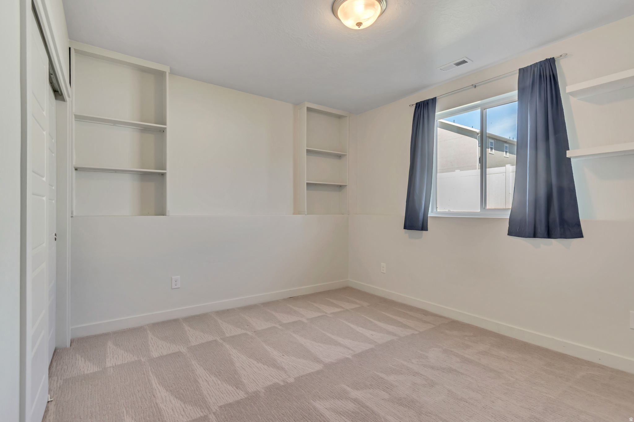 OVERLAND - Residential