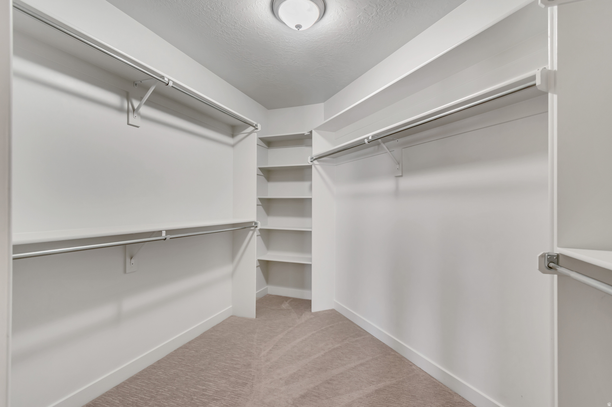 OVERLAND - Residential