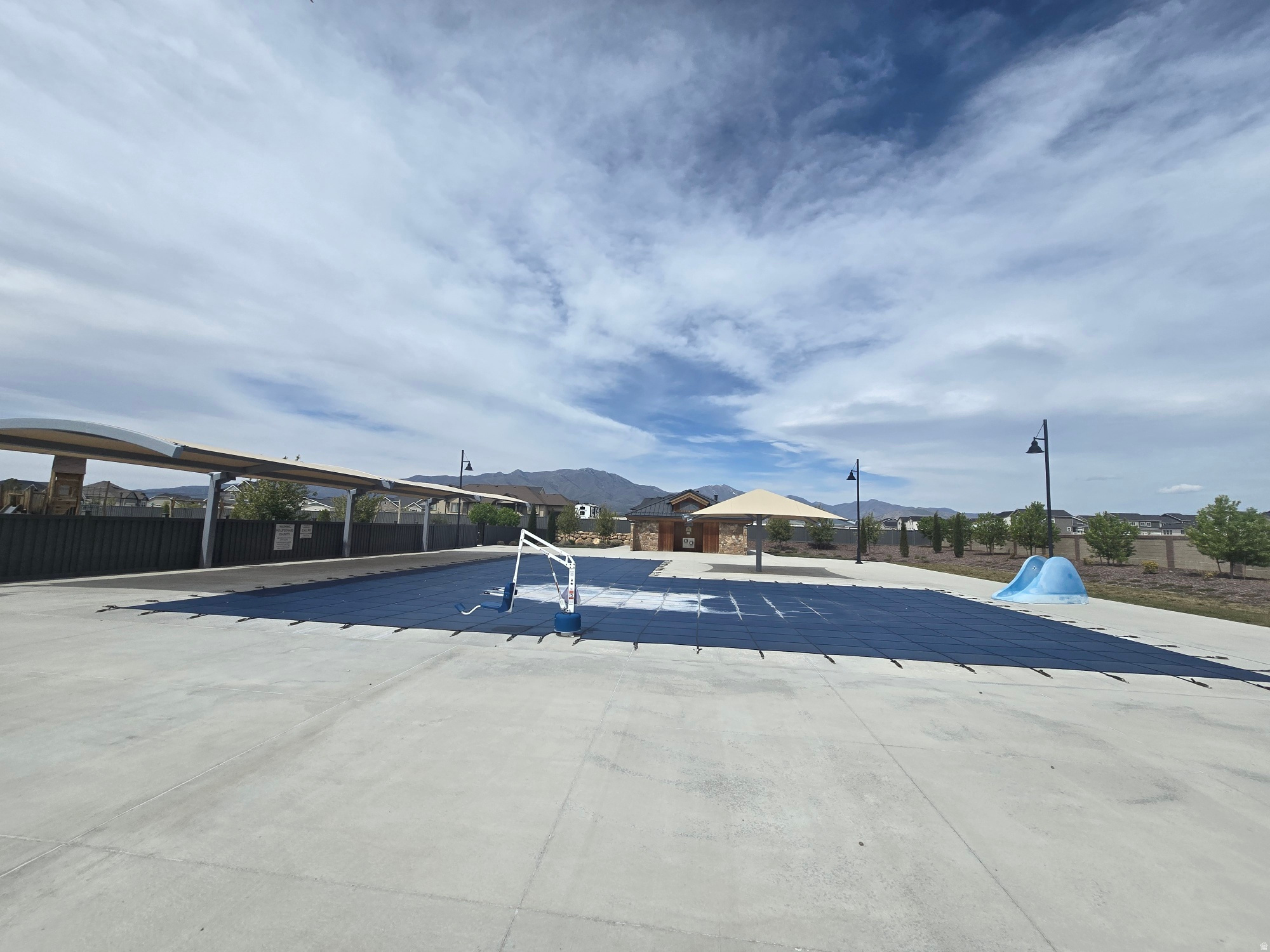 OVERLAND - Residential