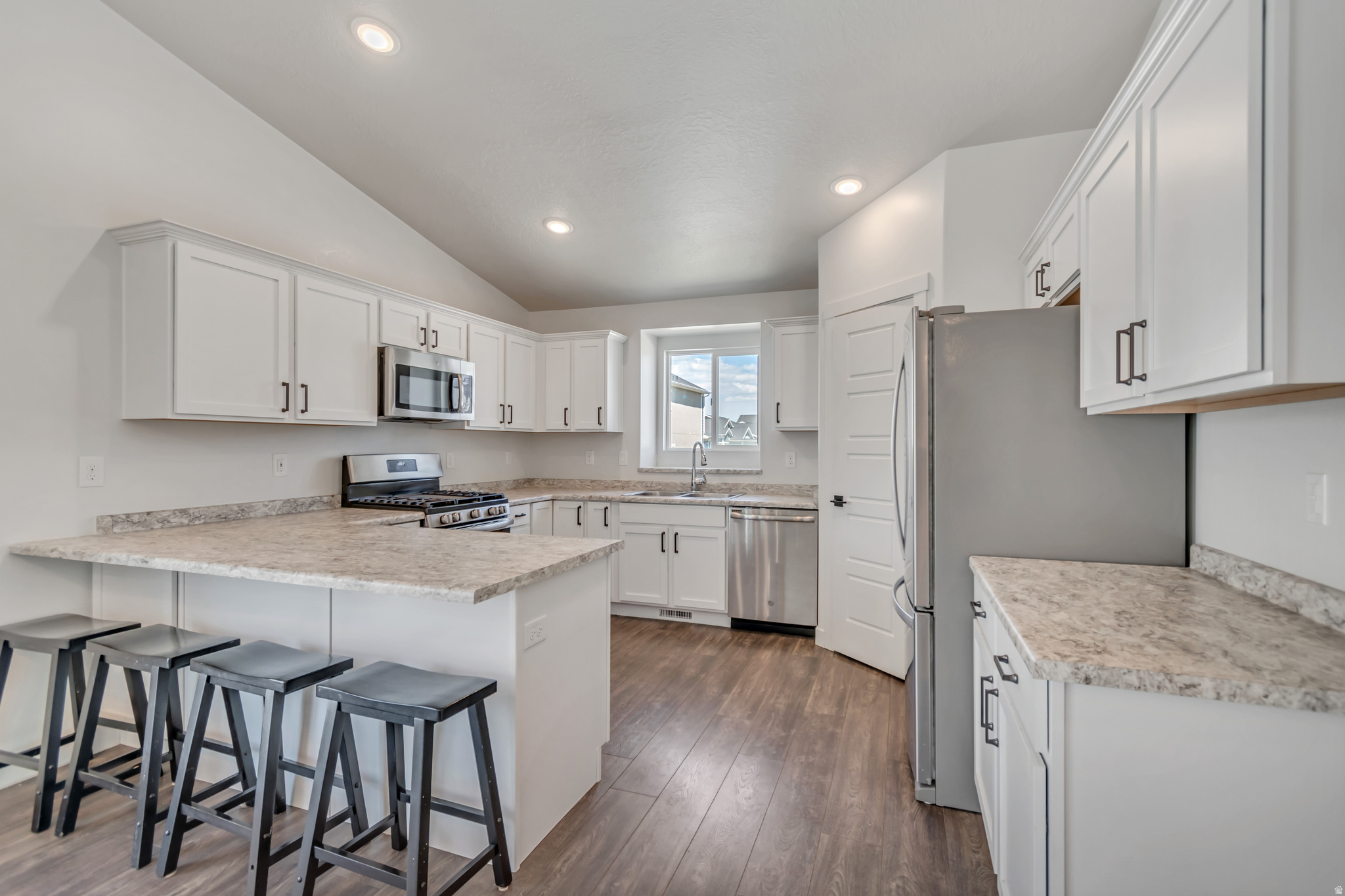 OVERLAND - Residential