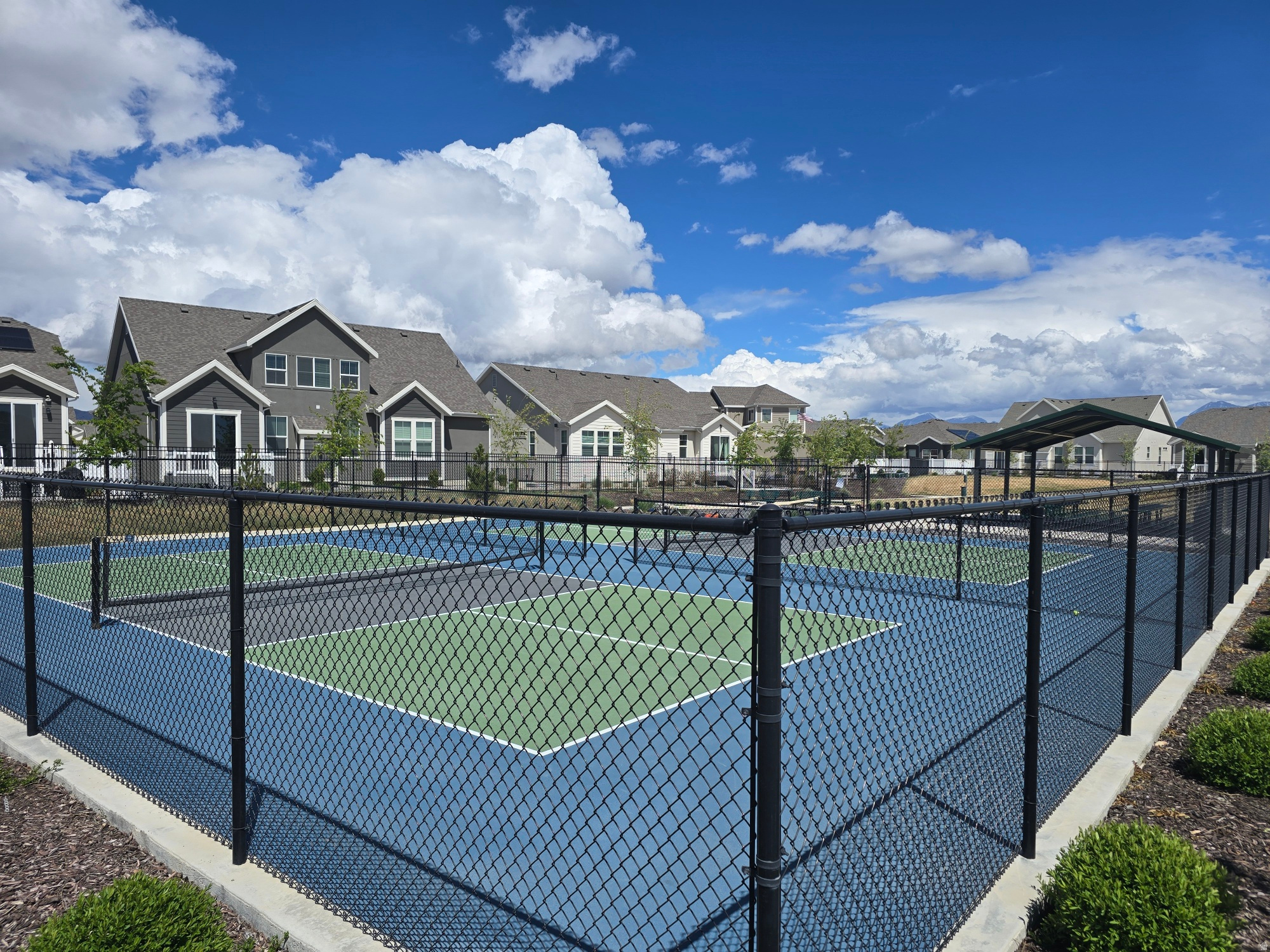 OVERLAND - Residential