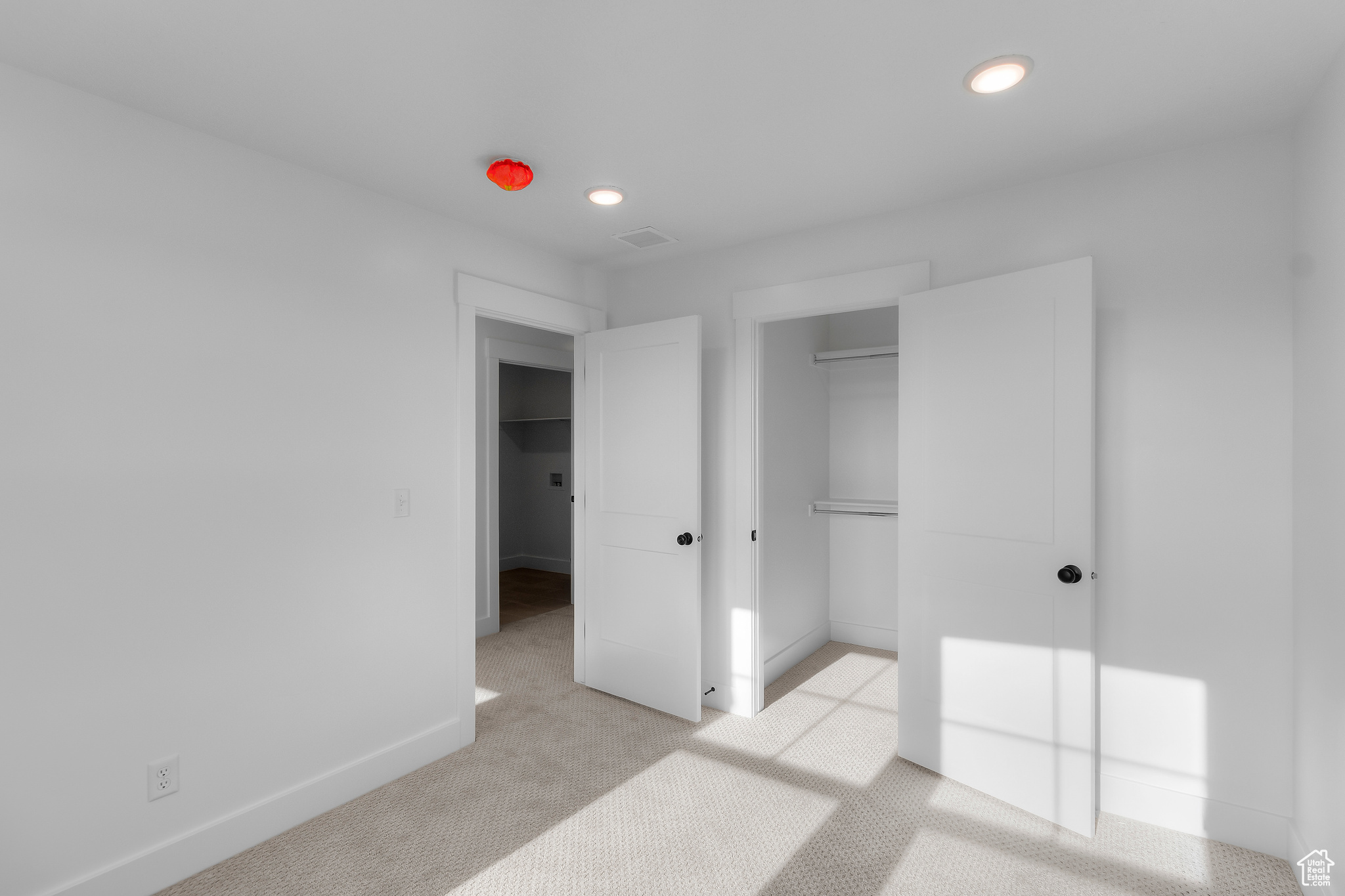 ENVISION ESTATES - Residential