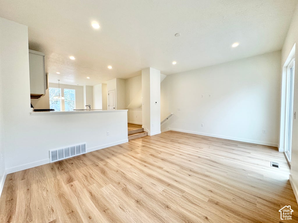 Photo of 1650 N MAIN ST, Layton, UT 84041 (MLS # 2191851)