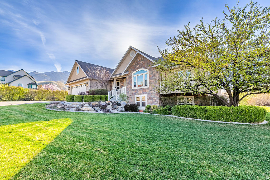 GREYSTONE ESTATES - Residential