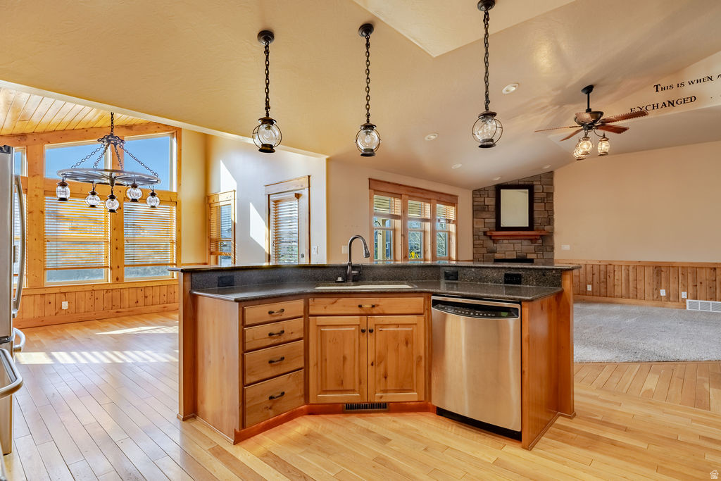 GREYSTONE ESTATES - Residential