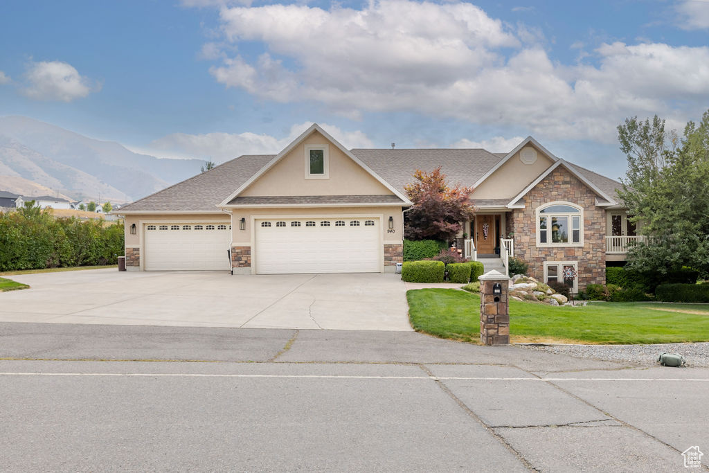 GREYSTONE ESTATES - Residential