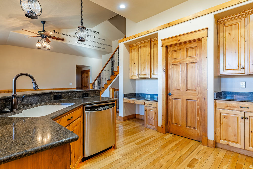 GREYSTONE ESTATES - Residential