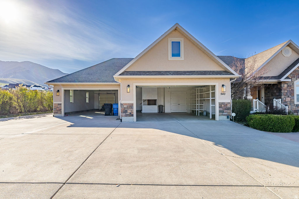 GREYSTONE ESTATES - Residential