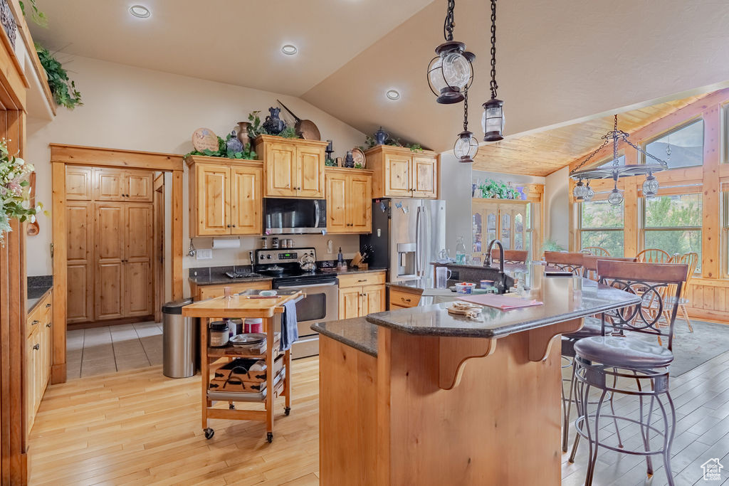 GREYSTONE ESTATES - Residential