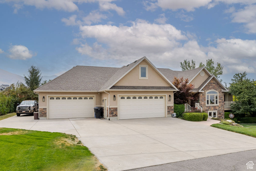 GREYSTONE ESTATES - Residential