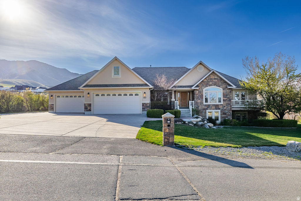 GREYSTONE ESTATES - Residential