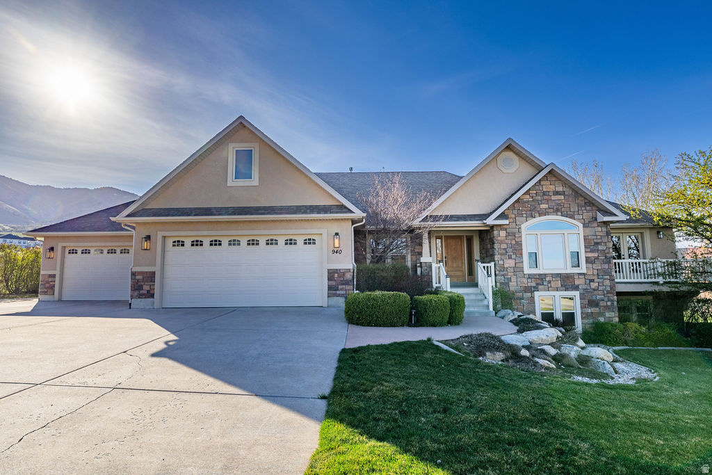 GREYSTONE ESTATES - Residential