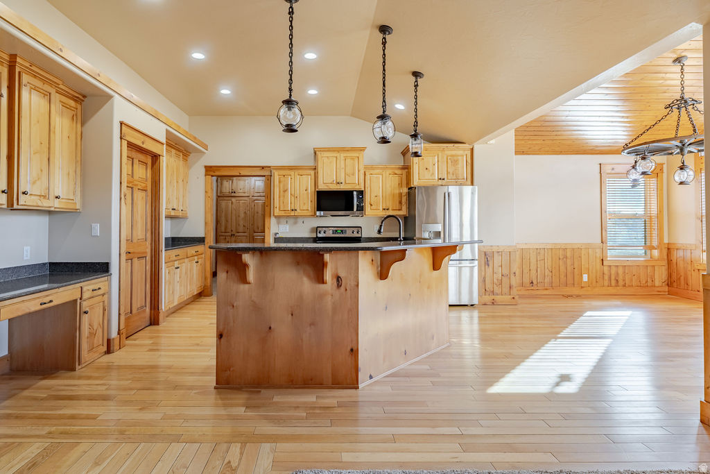 GREYSTONE ESTATES - Residential