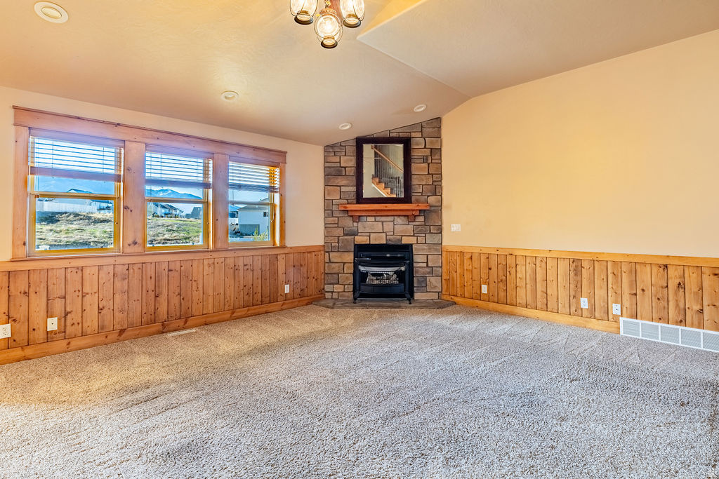 GREYSTONE ESTATES - Residential