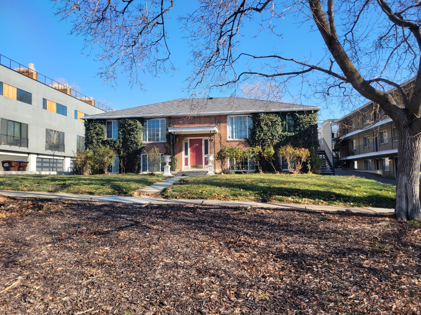 AVENUES - Residential Income