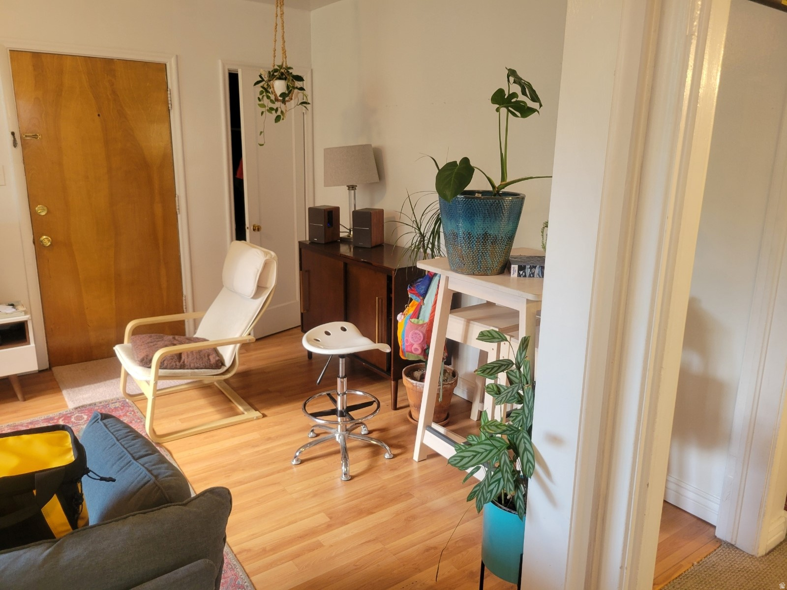 AVENUES - Residential Income