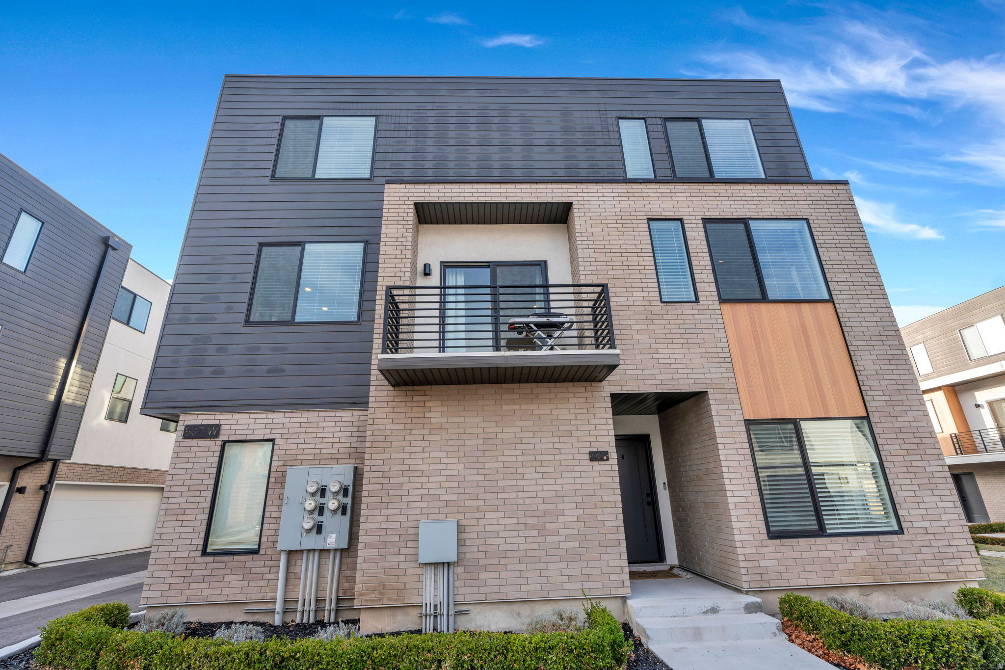 THE HIVE - Residential