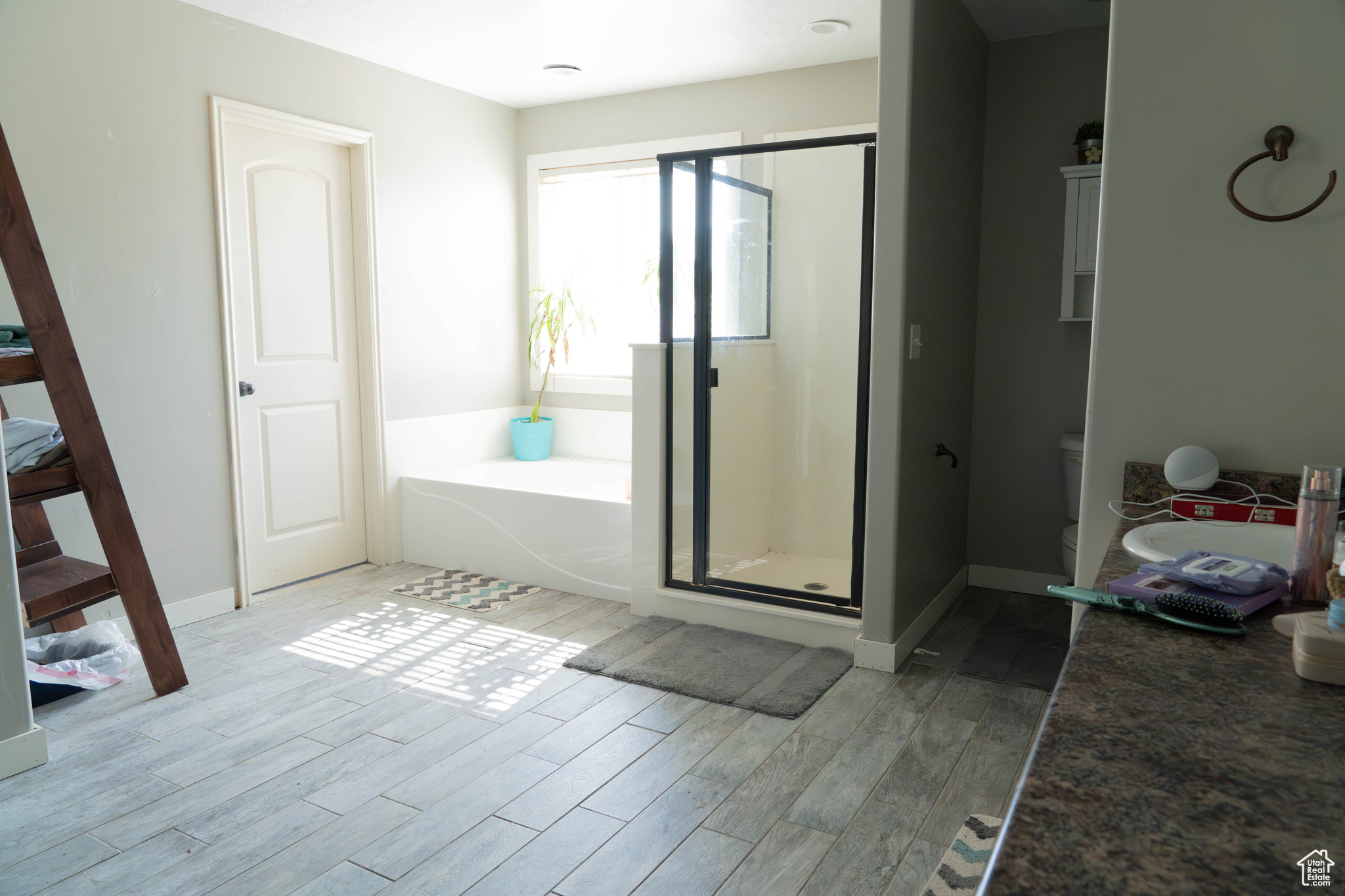 AUTUMN RIDGE - Residential