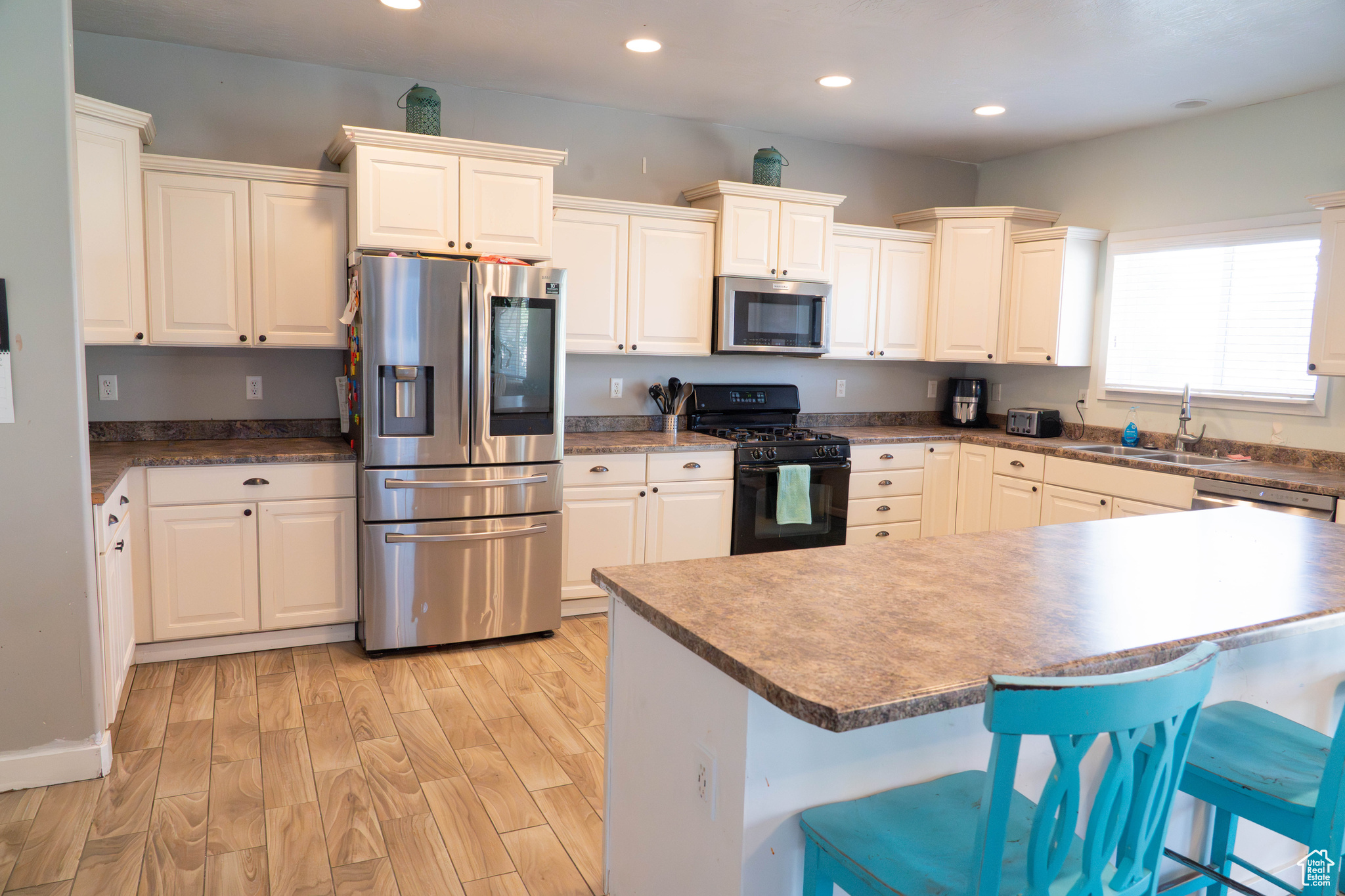 AUTUMN RIDGE - Residential