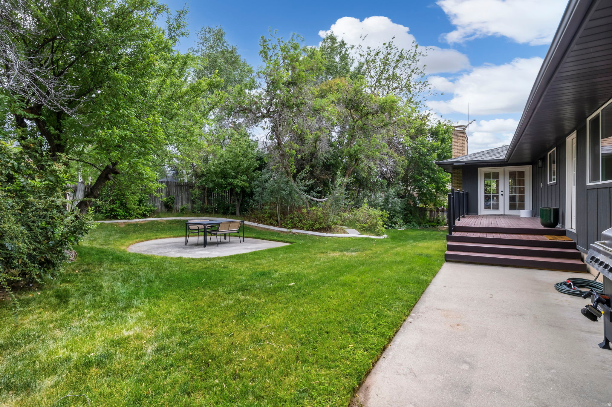 SHERWOOD HILLS - Residential