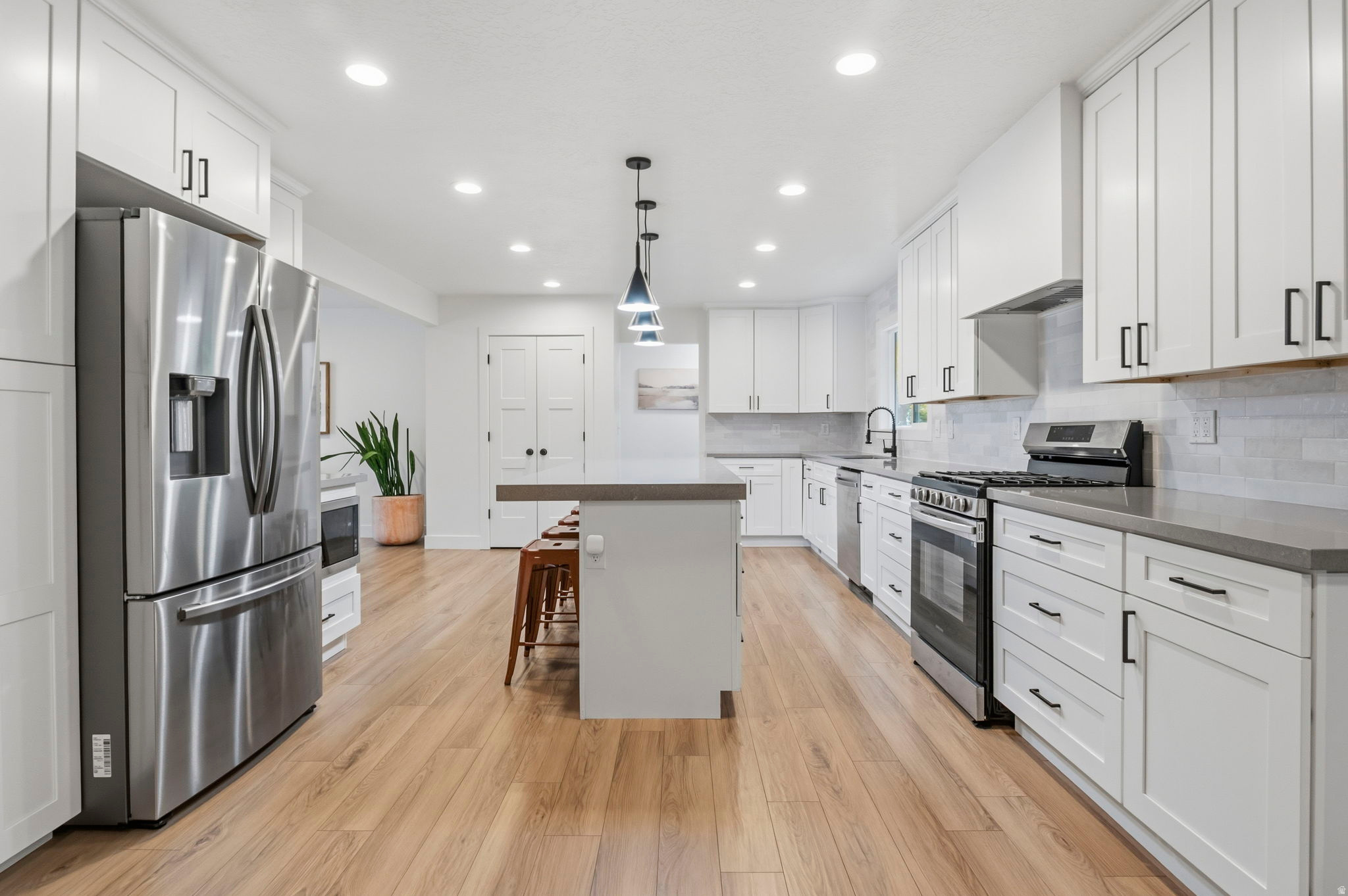 SHERWOOD HILLS - Residential