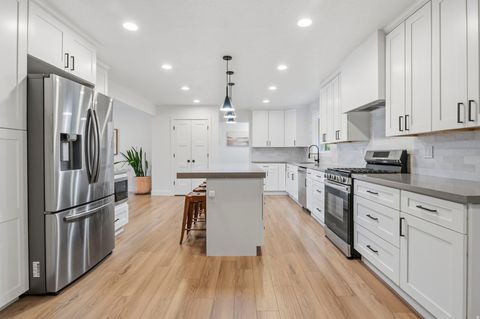 Tiny photo for 4150 DOVER LN, Provo, UT 84604 (MLS # 2160913)