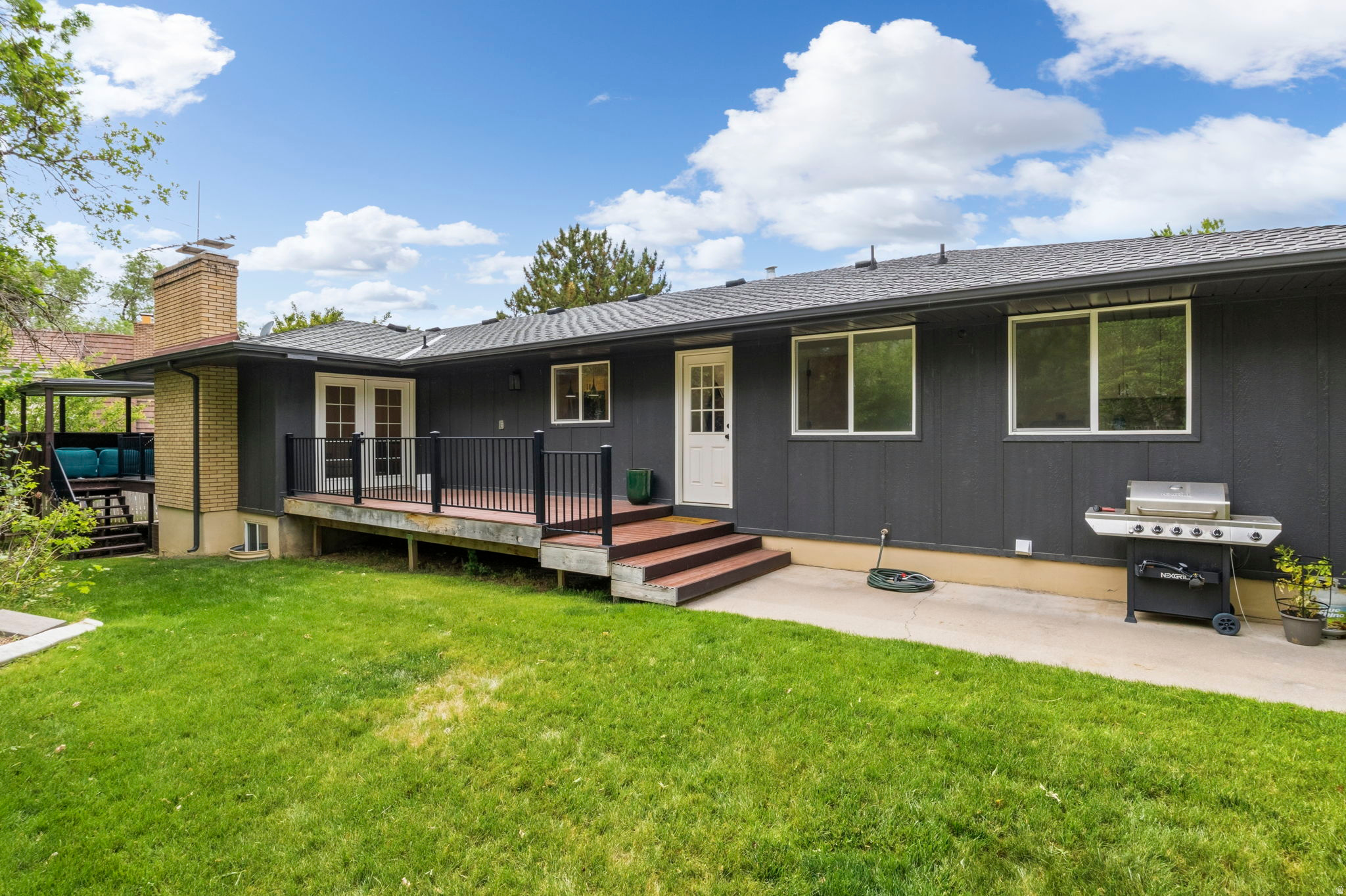 SHERWOOD HILLS - Residential