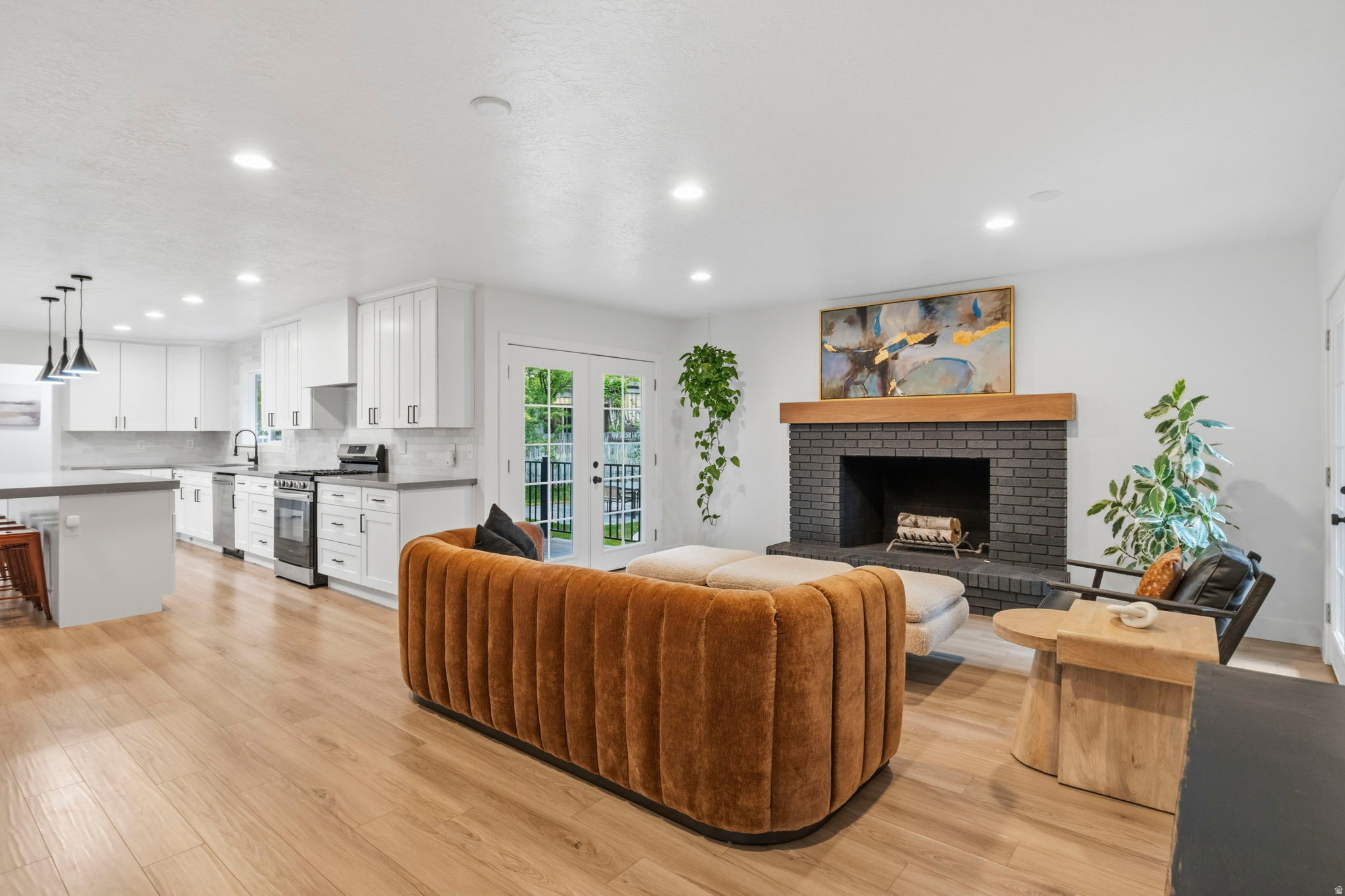 SHERWOOD HILLS - Residential