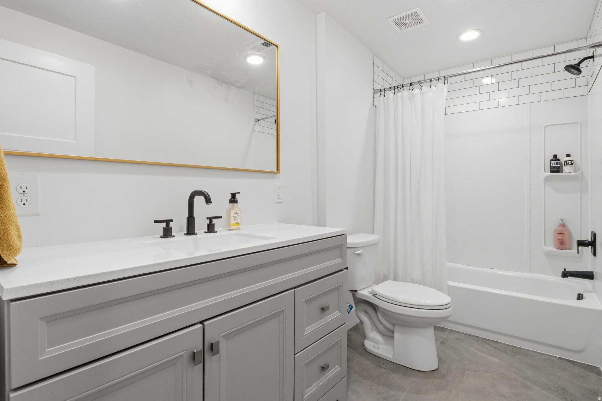 SHERWOOD HILLS - Residential