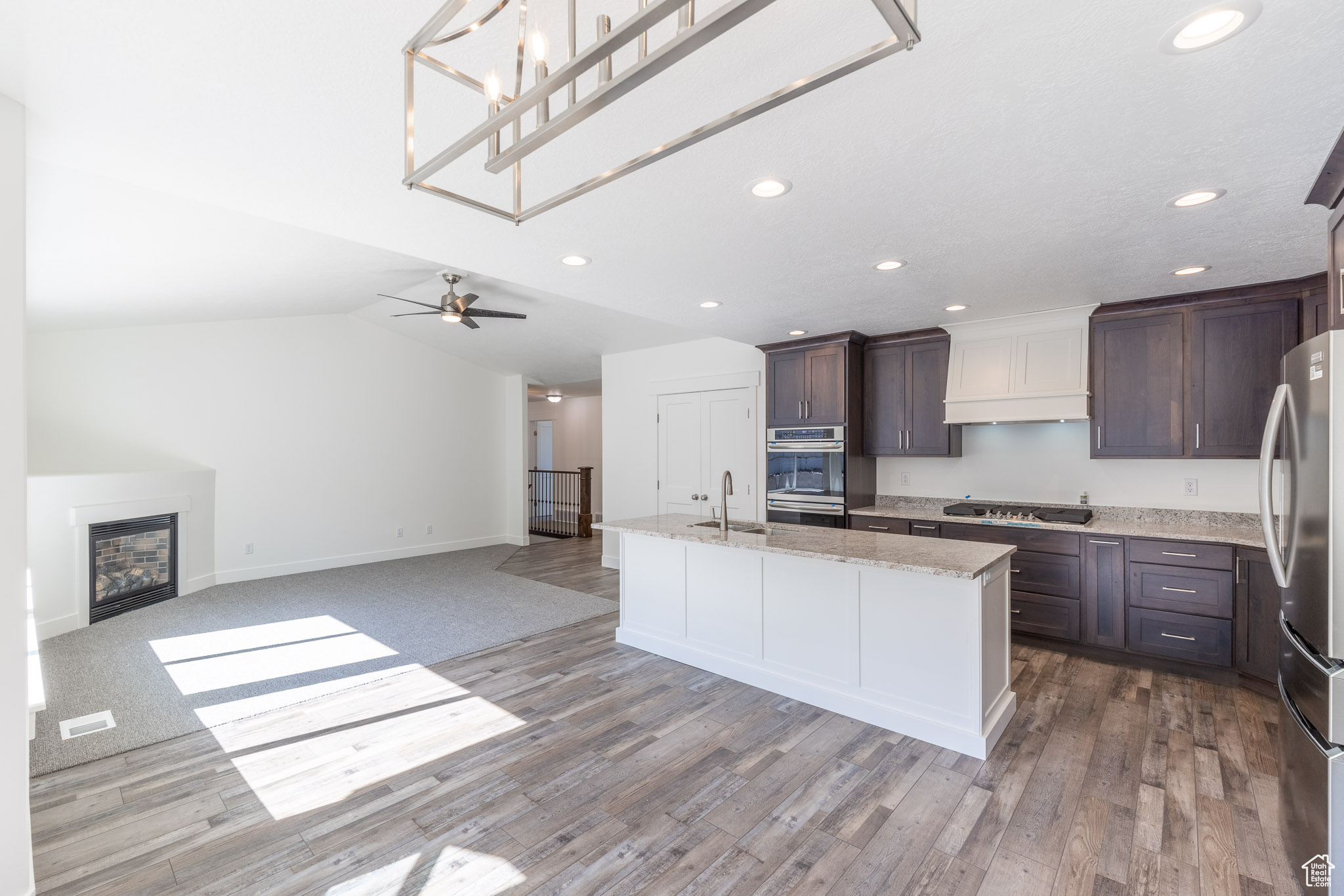 FOREST HILLS - Residential