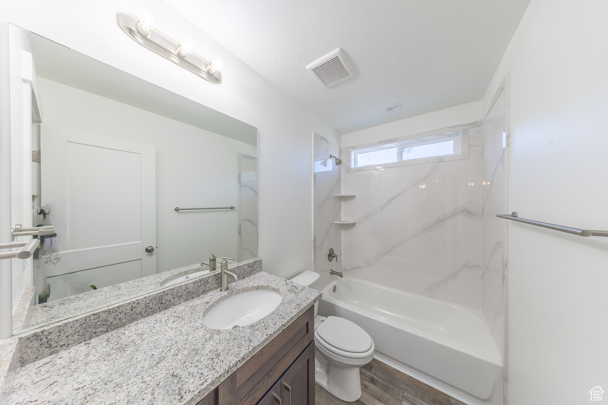 FOREST HILLS - Residential