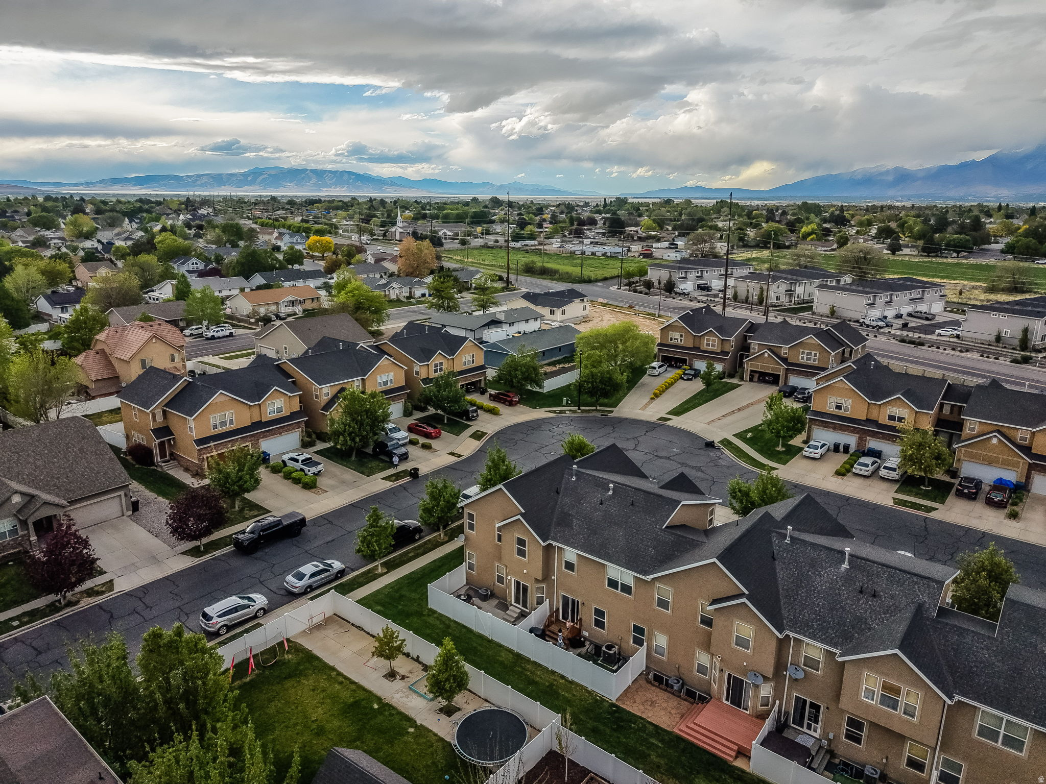 SPANISH VISTA - Residential