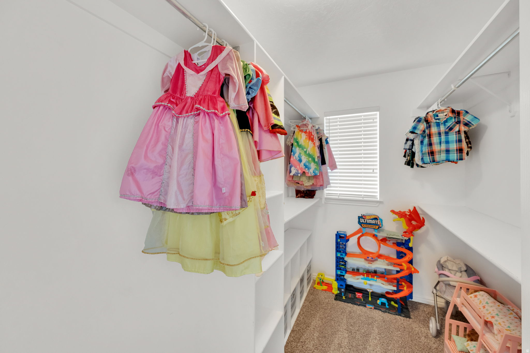 SPANISH VISTA - Residential