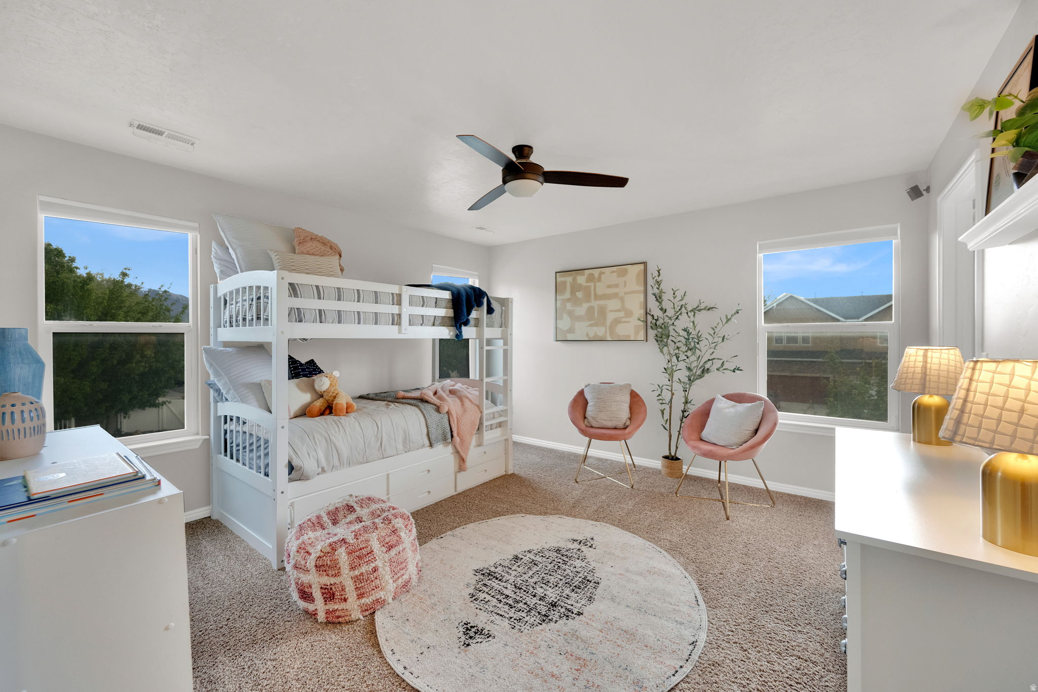 SPANISH VISTA - Residential