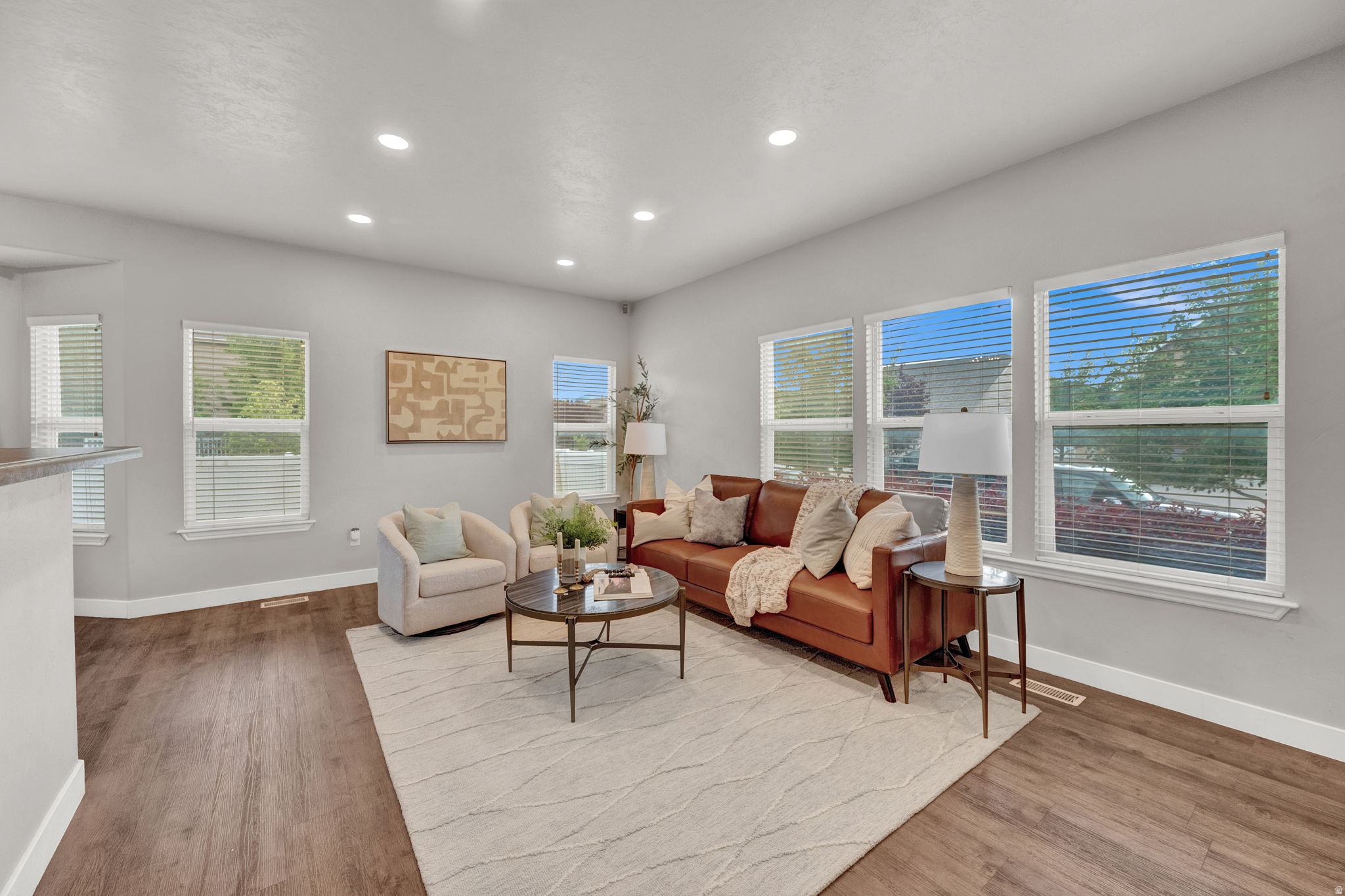 SPANISH VISTA - Residential