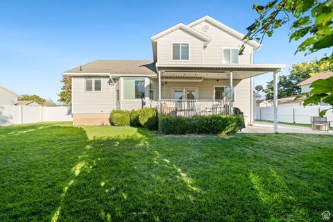 Tiny photo for 2537 N 1220 W, Clinton, UT 84015 (MLS # 2115268)