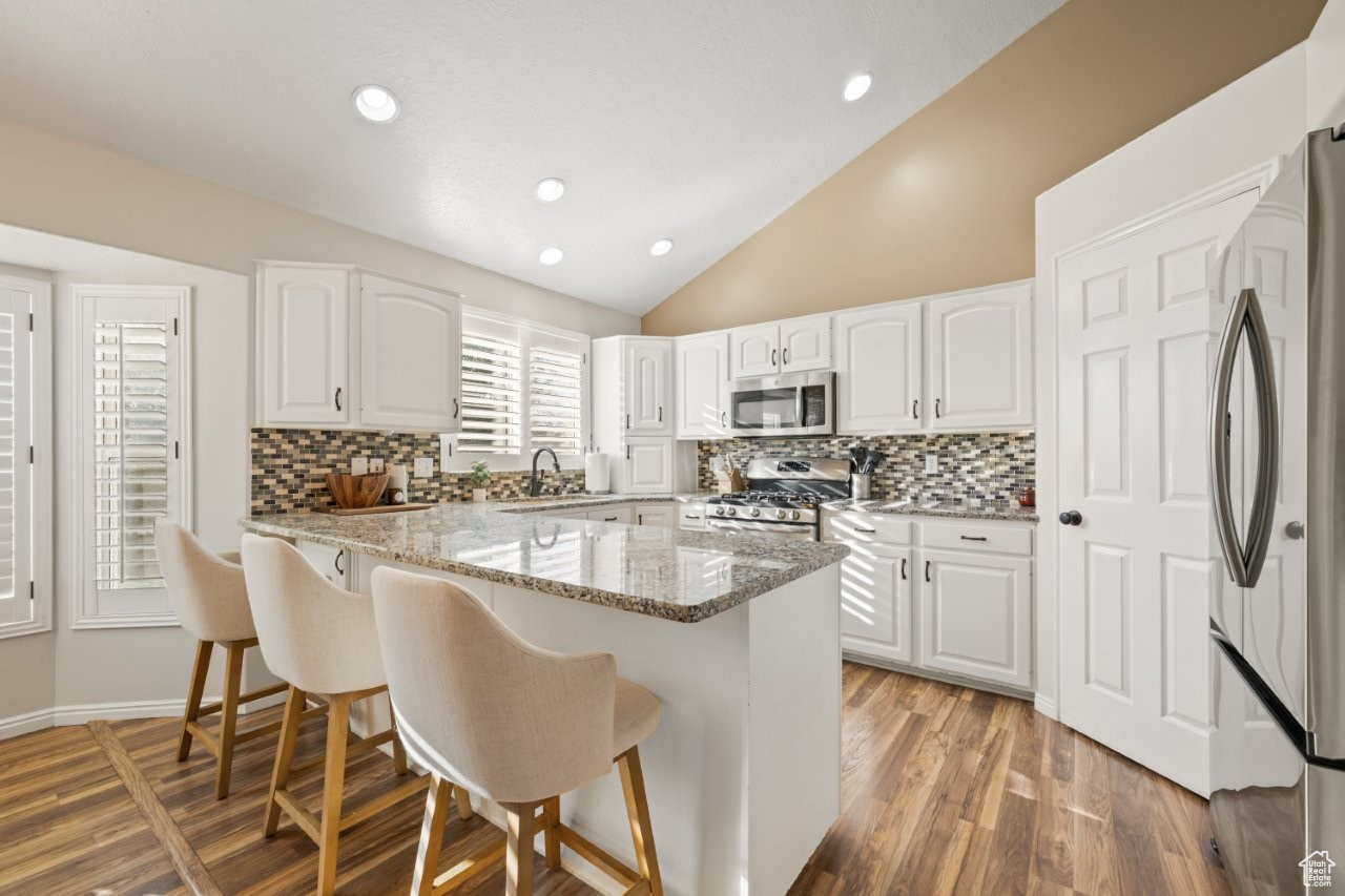GOLDEN WEST VILLA - Residential