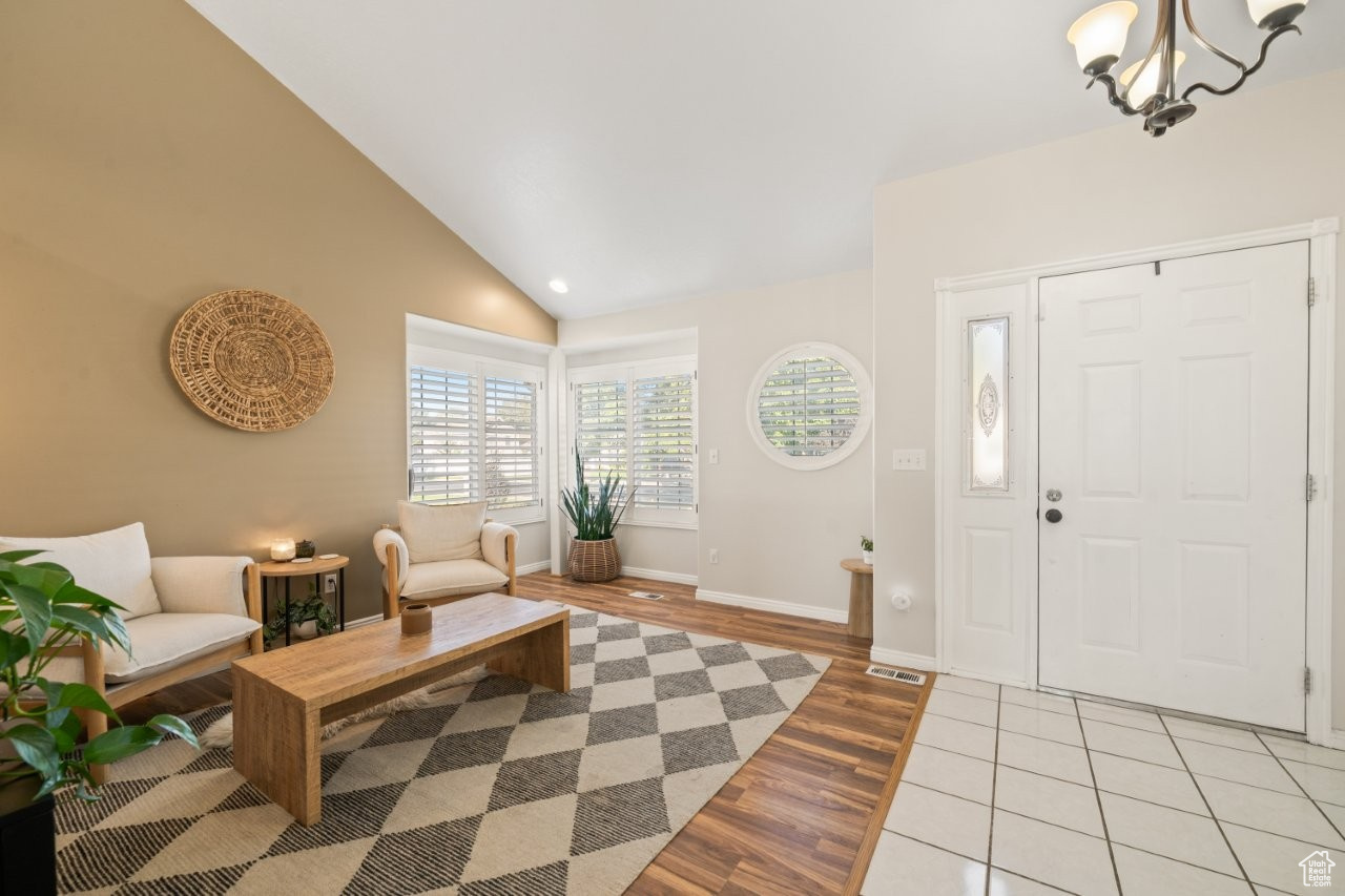 GOLDEN WEST VILLA - Residential