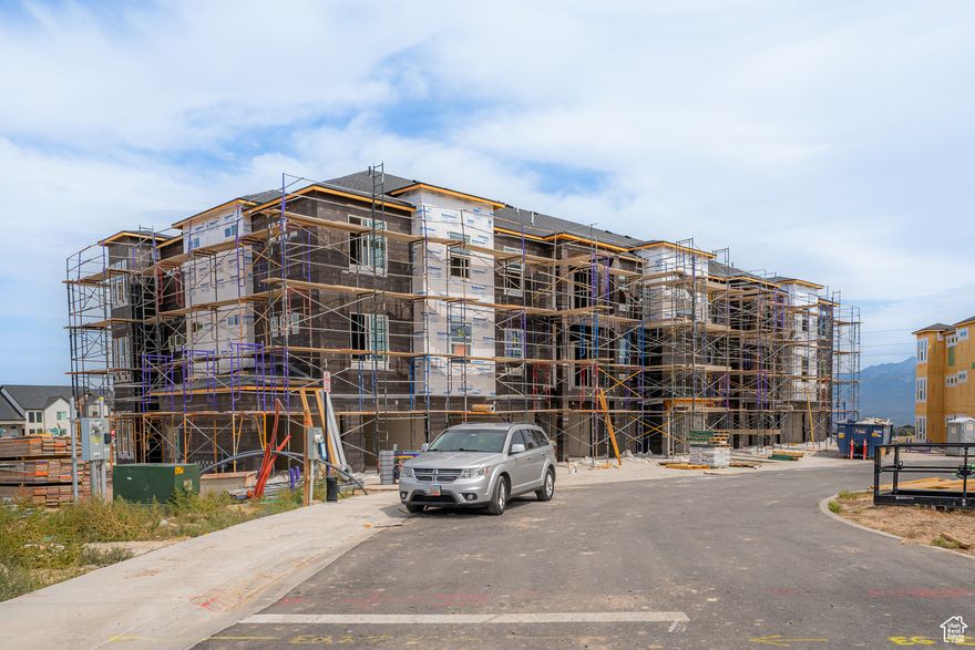 Take pride in your new condo at Mt. Rainier, boasting 9-foot ceilings, generous storage, and stunning finishes throughout. Enjoy top-tier amenities including a clubhouse, a fully equipped gym, community pool, parks and pickleball courts, among others! Plus, you'll have quick and easy access to both Mountain View Corridor and Bangerter Highway. Discover all this exceptional community has to offer. Reach out today for more information or to set up a visit to the community.