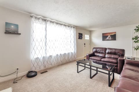Tiny photo for 421 E 8220 S, Sandy, UT 84070 (MLS # 2178282)