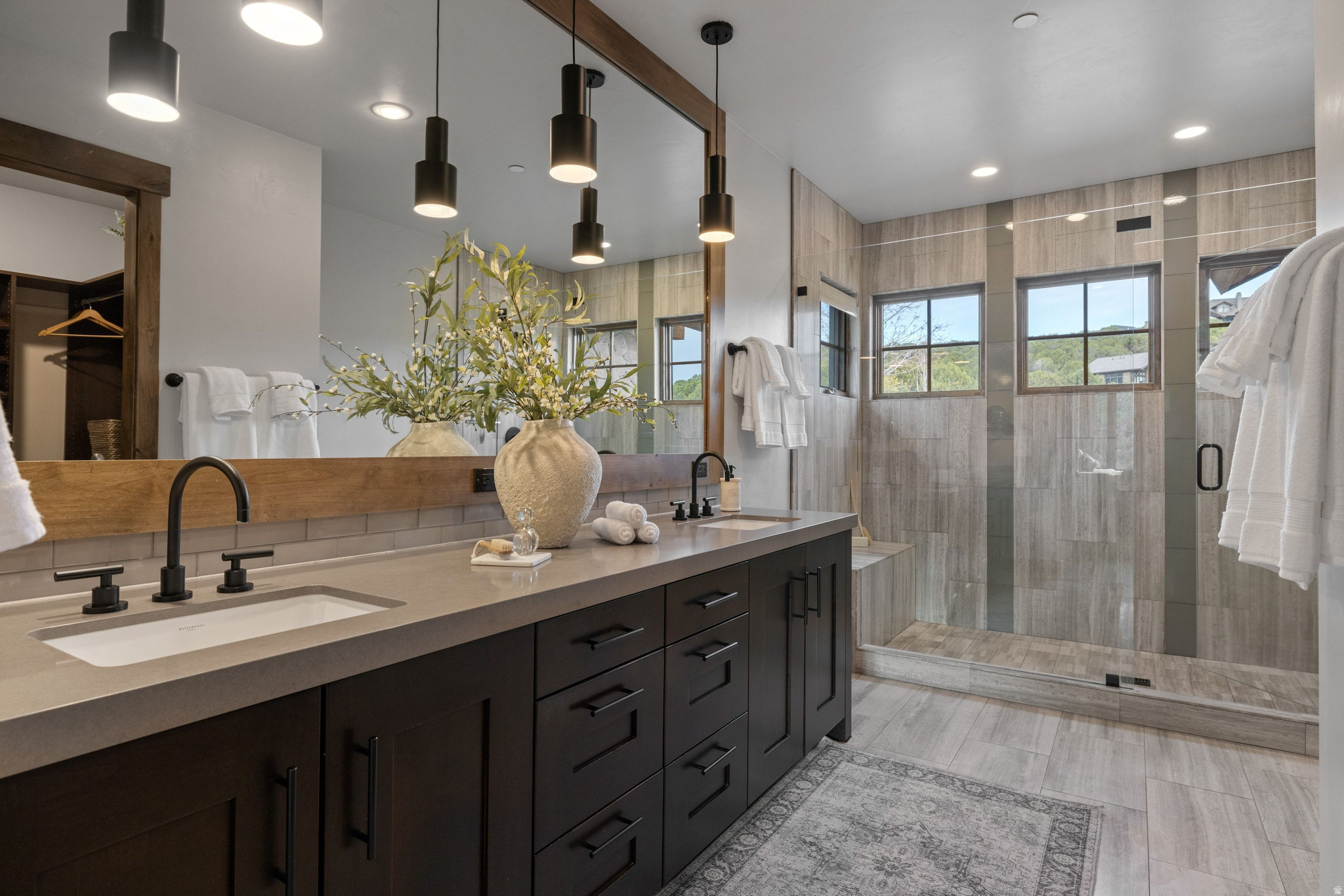 RED LEDGES - Residential