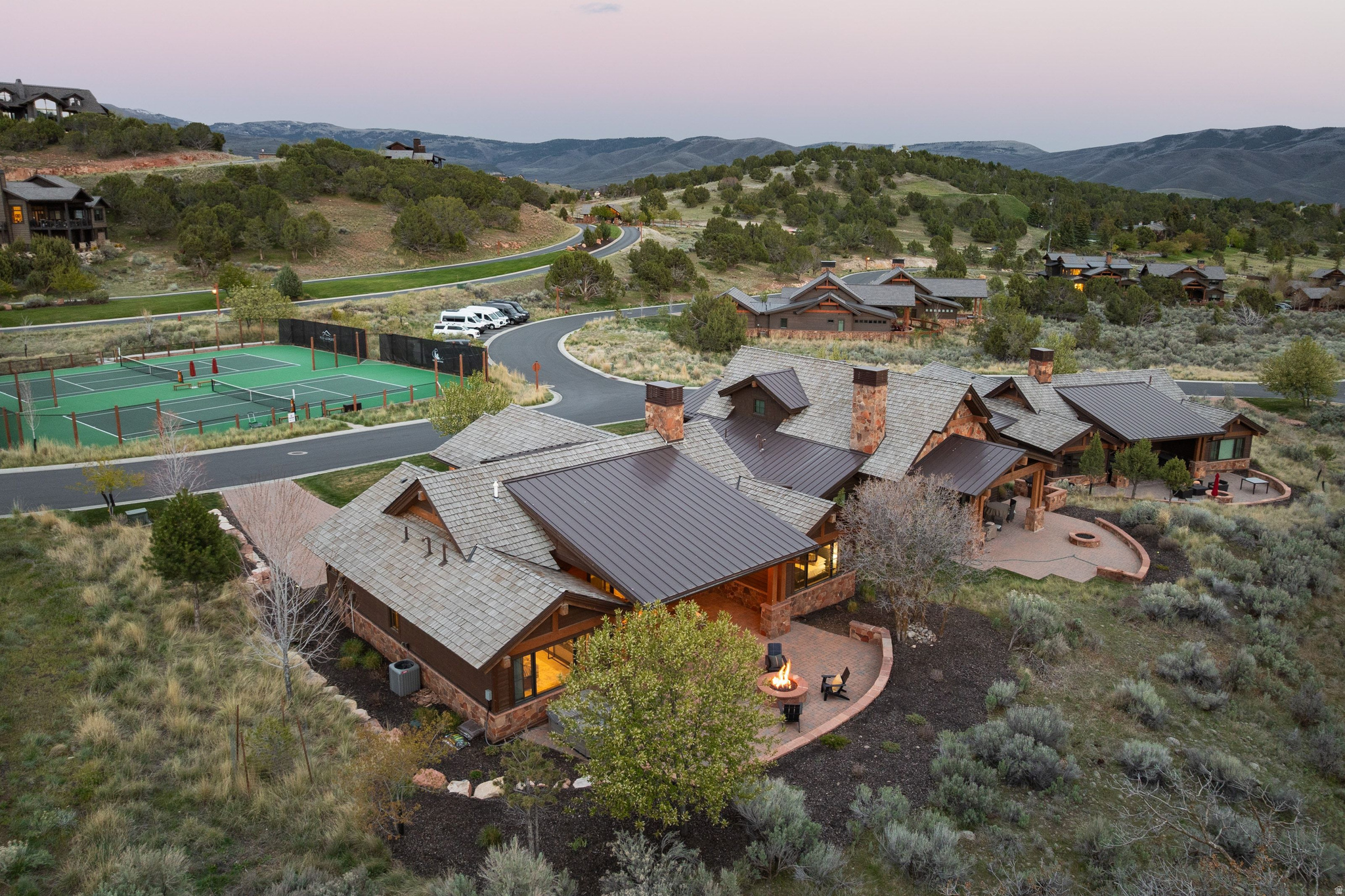 RED LEDGES - Residential