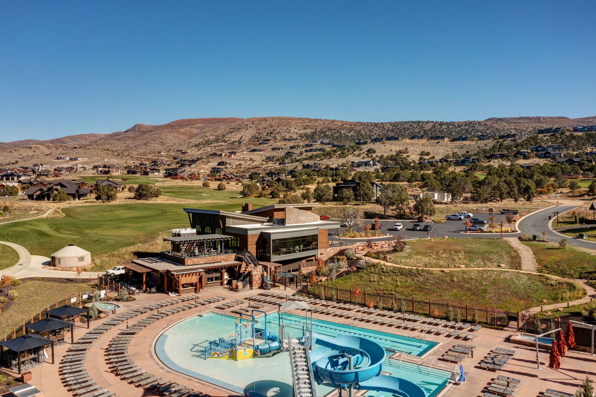 RED LEDGES - Residential