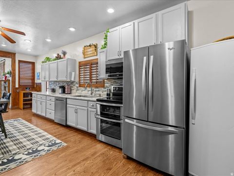 Tiny photo for 8187 N MOUNTAIN VIEW RD, Lake Point, UT 84074 (MLS # 2132818)