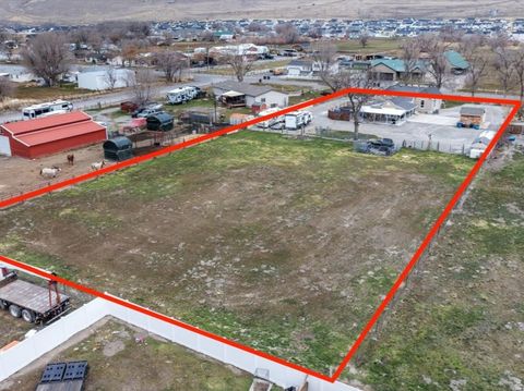 Tiny photo for 8187 N MOUNTAIN VIEW RD, Lake Point, UT 84074 (MLS # 2132818)