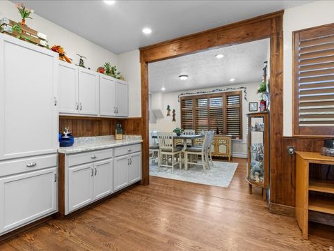 Tiny photo for 8187 N MOUNTAIN VIEW RD, Lake Point, UT 84074 (MLS # 2132818)