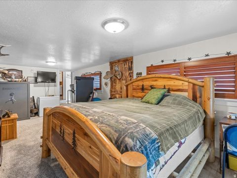 Tiny photo for 8187 N MOUNTAIN VIEW RD, Lake Point, UT 84074 (MLS # 2132818)