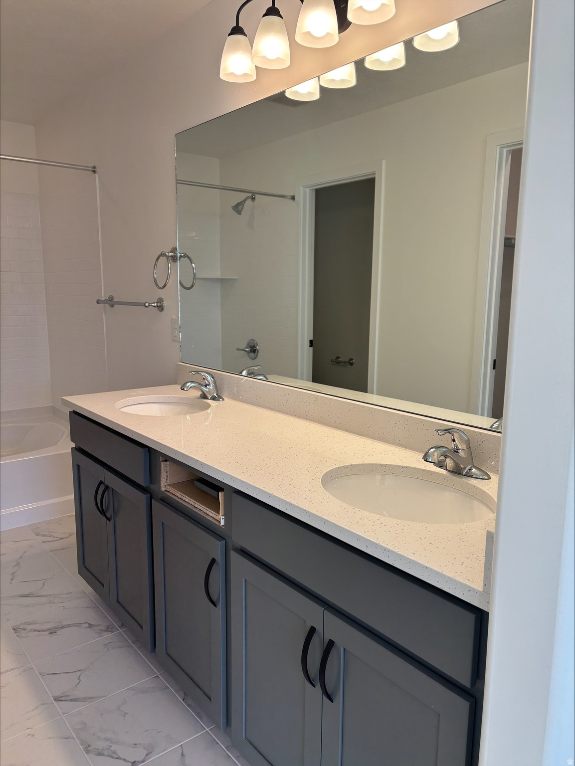 MEADOWBROOK - Residential