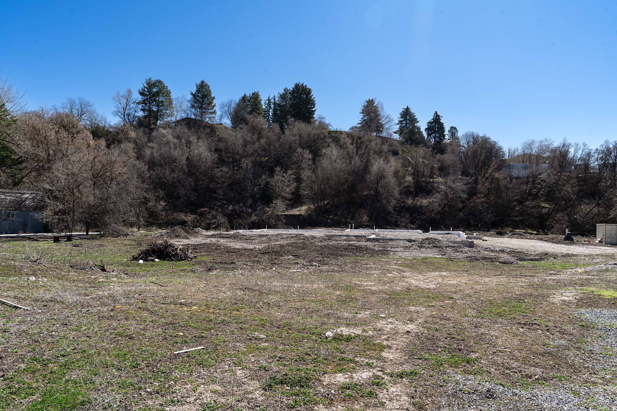 RAYLEEN ACRES - Land